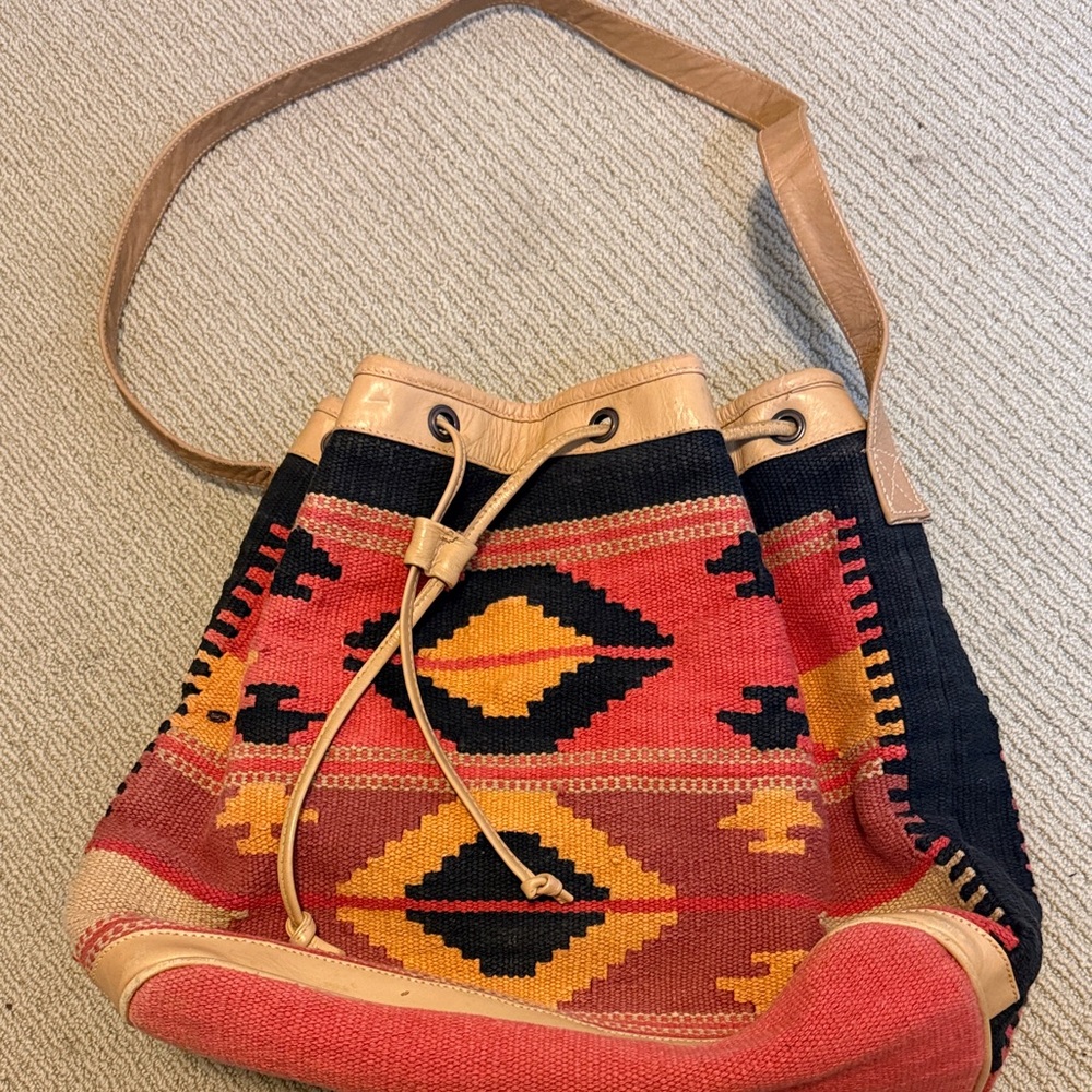 Bohemian Patterned Kilim Shoulder Bag - Multicolor